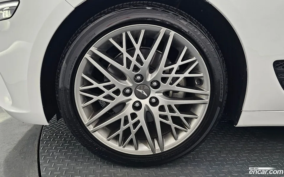 Genesis G70 2.0T 2WD 2022 — thumbnail 2