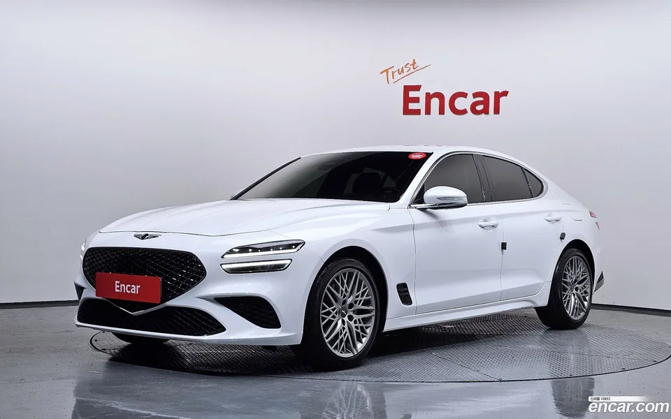 Genesis G70 2.0T 2WD 2022 — photo 1, buy with delivery to Moscow