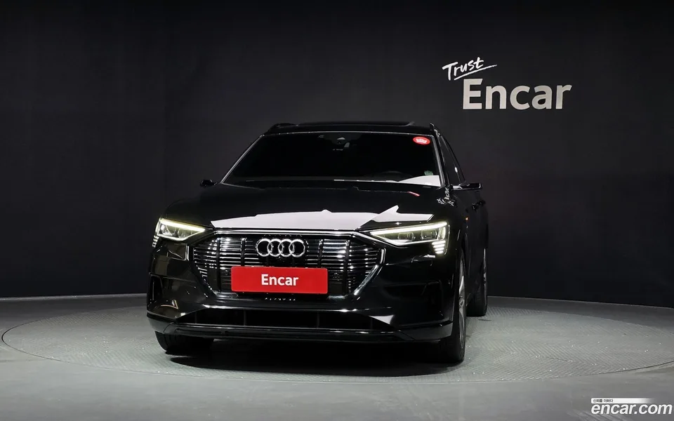Audi e-tron 55 2023 — thumbnail 3