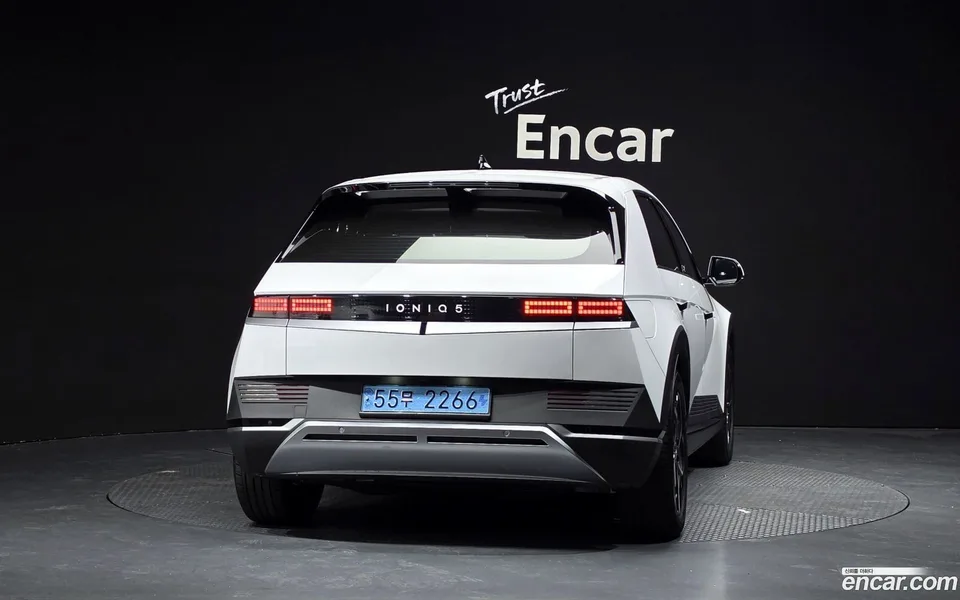 Hyundai Ioniq 5 2024 — thumbnail 4