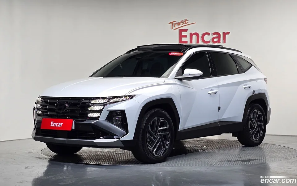 Hyundai Tucson Hybrid NX4 HEV 1.6 2WD 2025 — photo 1, buy with delivery to Moscow