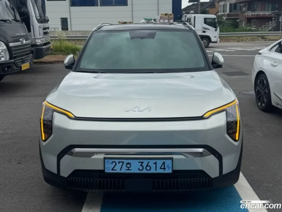 Kia EV3 2WD 2026 — photo 1, buy with delivery to Moscow