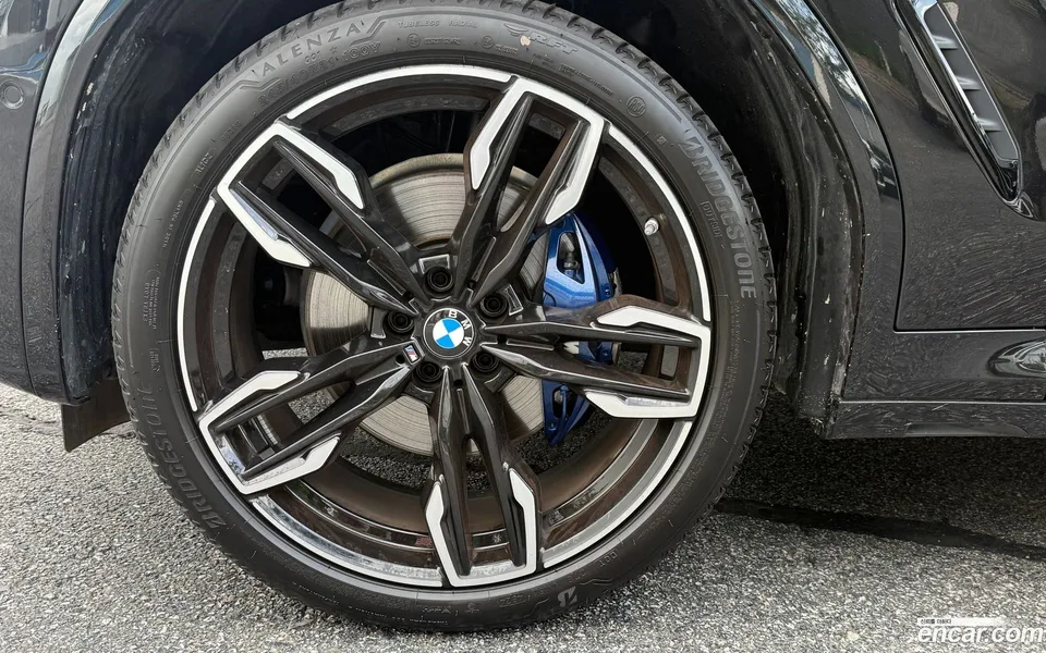 BMW X4 xDrive M40i 2025 — thumbnail 2