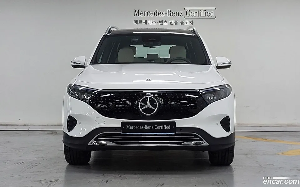 Mercedes-Benz EQB EQB300 4MATIC 2025 — thumbnail 3