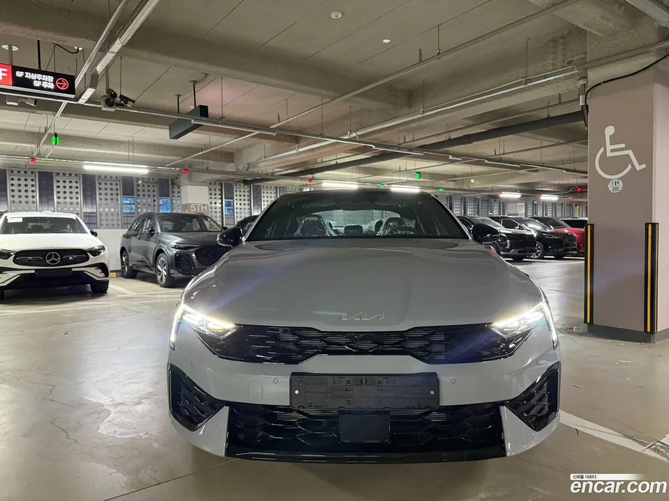 Kia K5 2.0 2026 — thumbnail 3