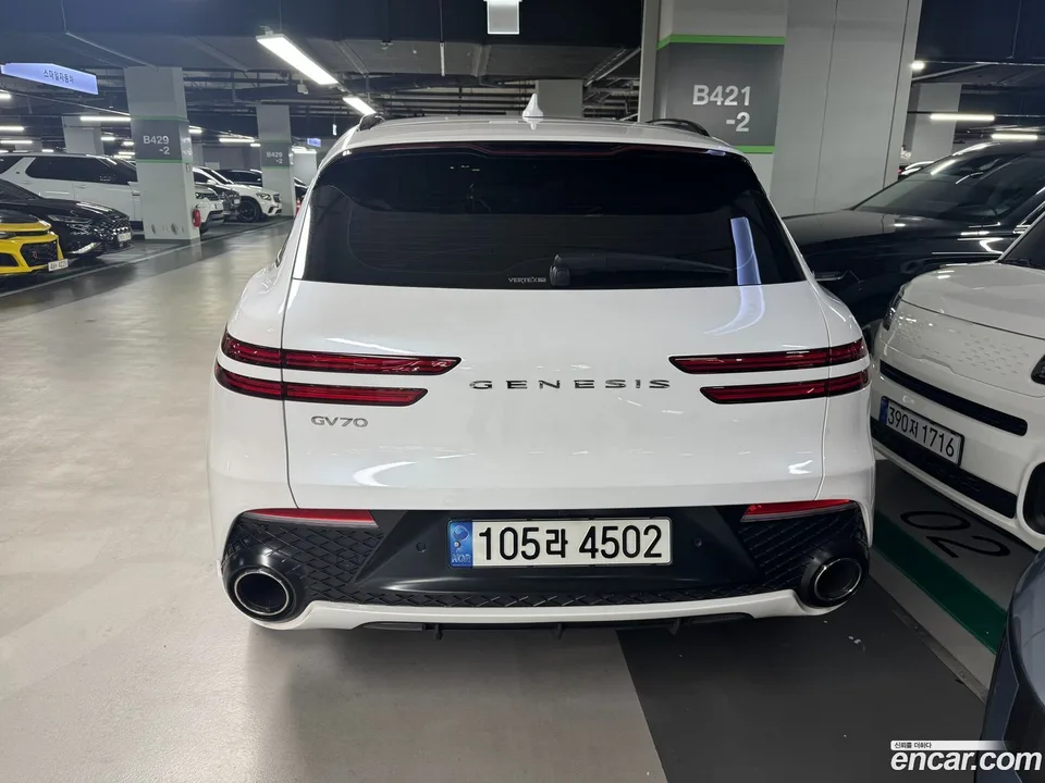 Genesis GV70 2.5T 2WD 2022 — thumbnail 3