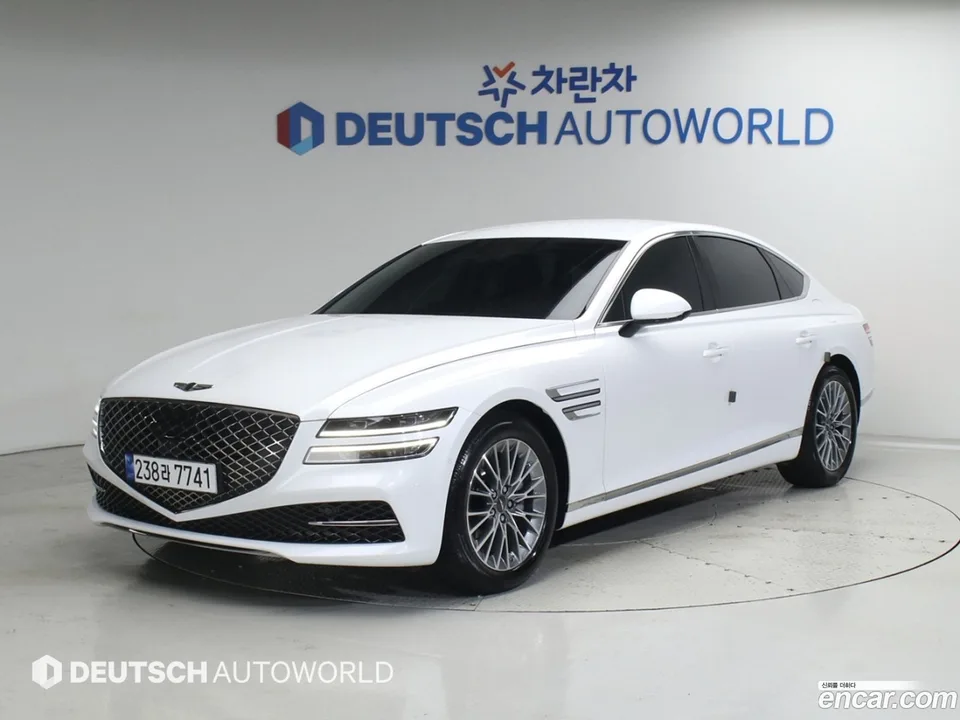 Genesis G80 2.5 AWD 2023 — photo 1, buy with delivery to Moscow
