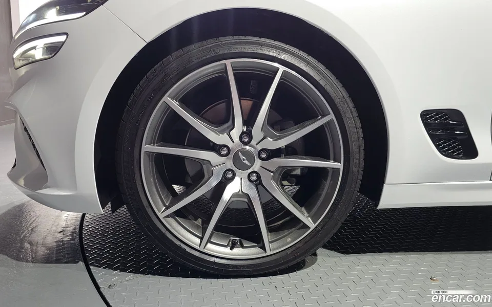 Genesis G70 2.0T 2WD 2022 — thumbnail 5