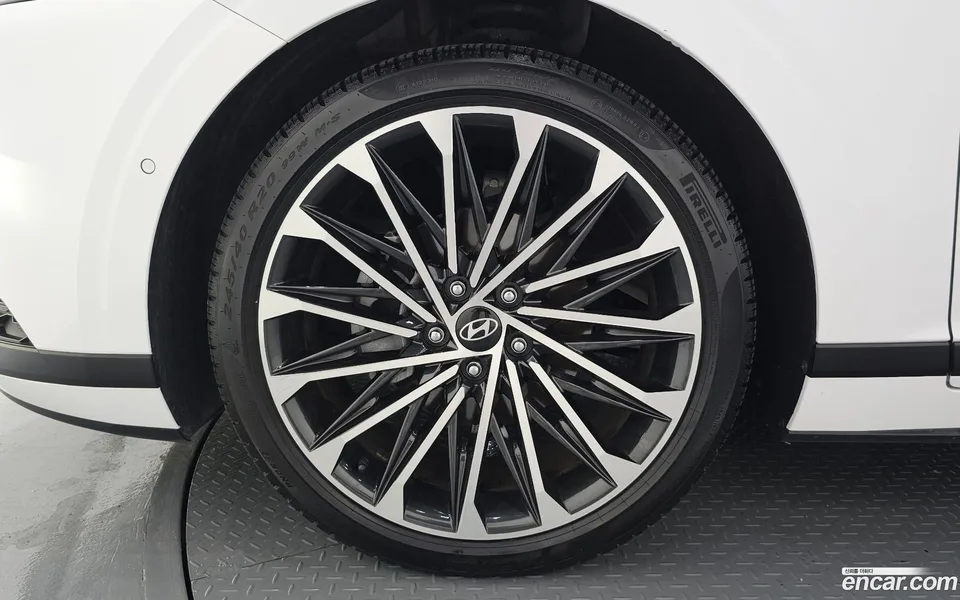 Hyundai Grandeur Hybrid 2025 — thumbnail 5