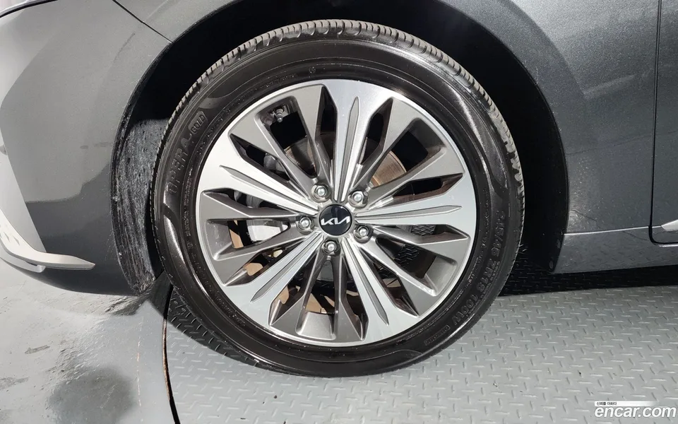 Kia K8 Hybrid 2022 — thumbnail 2