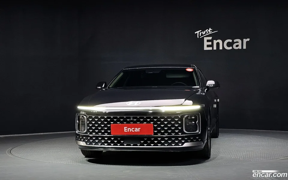 Hyundai Grandeur 2.5 2WD 2023 — thumbnail 3