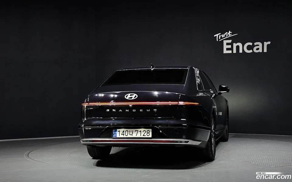 Hyundai Grandeur 2.5 2WD 2023 — thumbnail 4