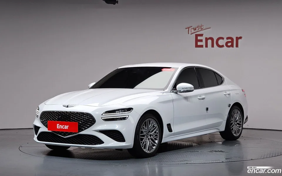 Genesis G70 2.0T 2WD 2022 — photo 1, buy with delivery to Moscow