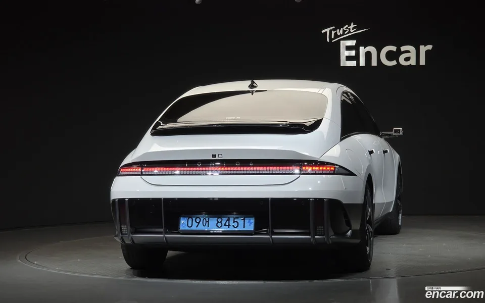 Hyundai Ioniq 6 2022 — thumbnail 4