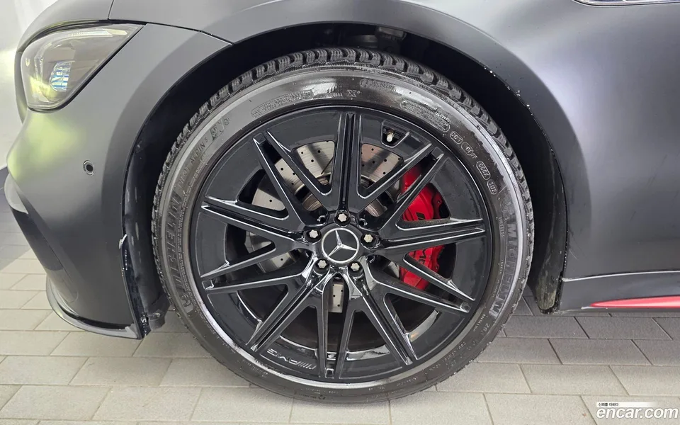 Mercedes-Benz AMG GT 4 43 4MATIC+ 2022 — thumbnail 2