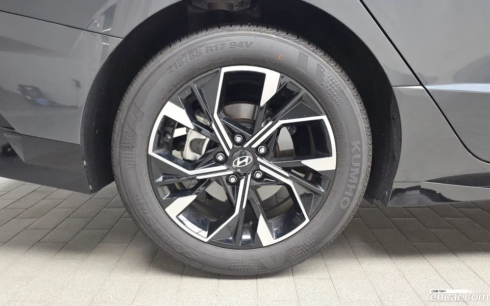 Hyundai Sonata The Edge 2.0 2025 — thumbnail 2