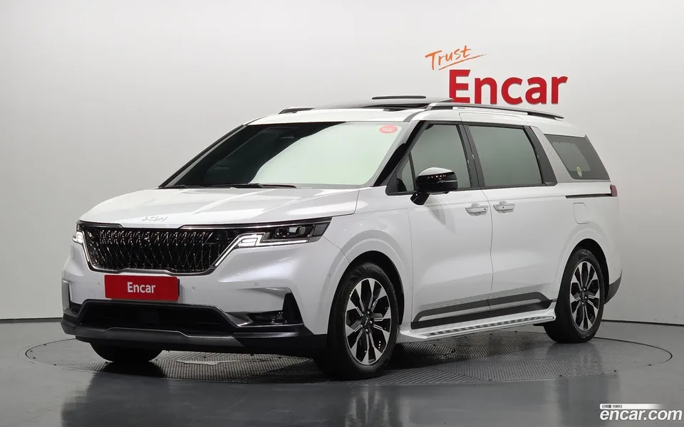 Kia Carnival 9 2022 — photo 1, buy with delivery to Moscow