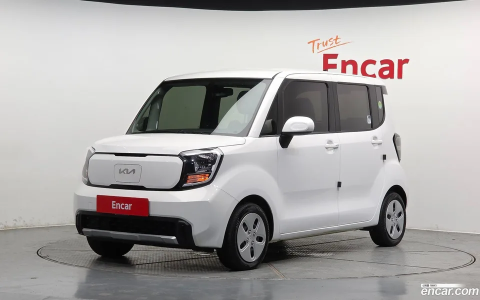 Kia Ray EV 2023 — photo 1, buy with delivery to Moscow