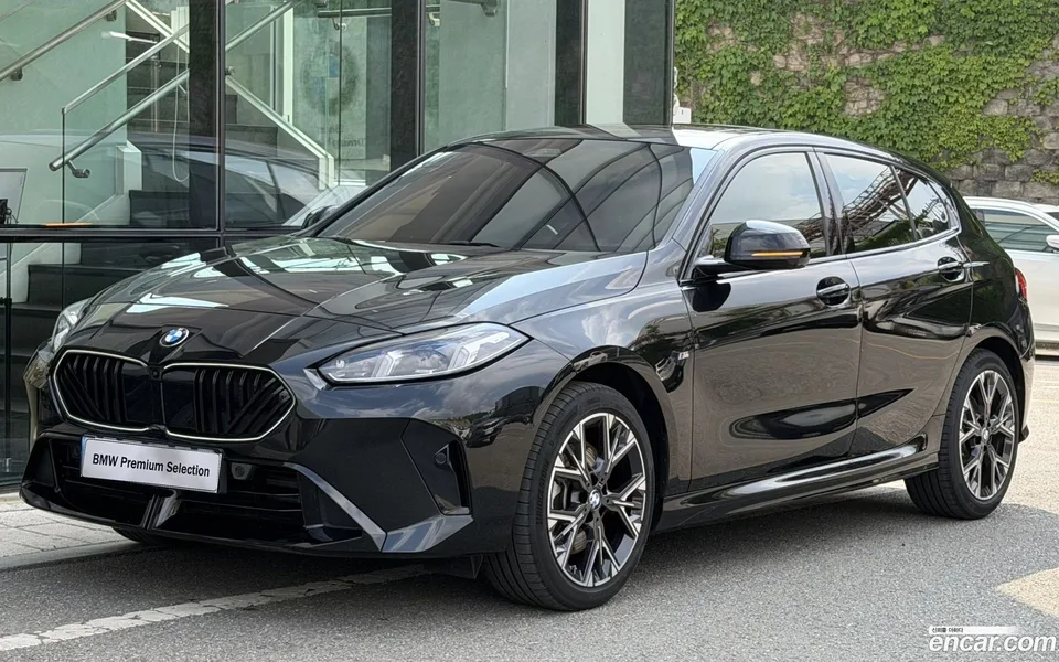 BMW 1 Series 120 M 2025 — photo 1, buy with delivery to Moscow
