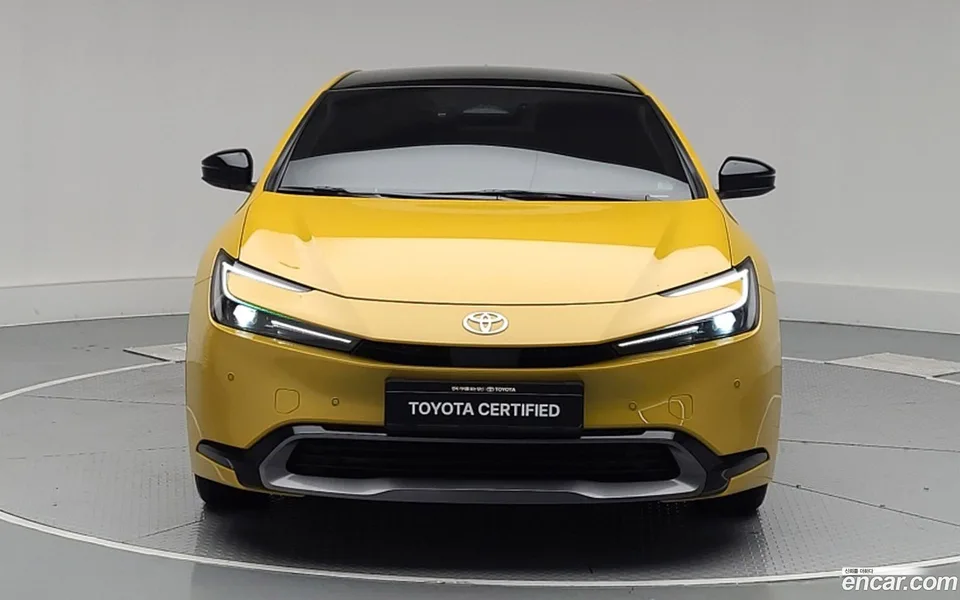 Toyota Prius 2.0 XLE 2024 — миниатюра 3