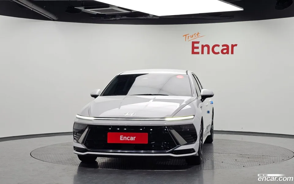 Hyundai Sonata The Edge 2.0 2023 — миниатюра 3