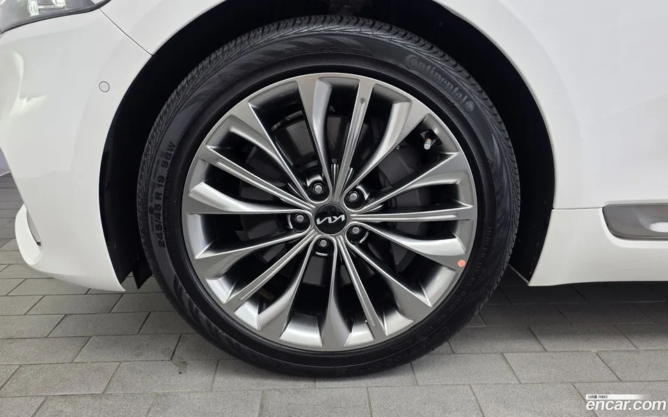 Kia K9 3.8 GDI AWD 2022 — thumbnail 2