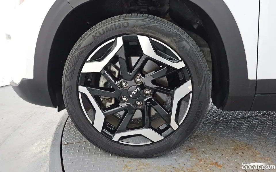 Kia Seltos 1.6 2WD 2023 — thumbnail 2