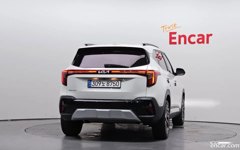 Kia Seltos 1.6 2WD 2023 — thumbnail 4