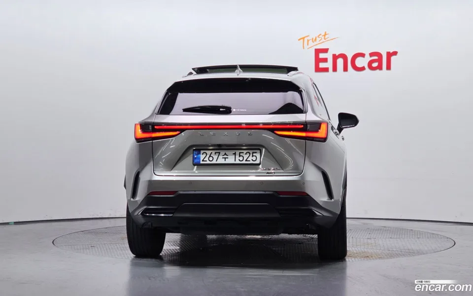 Lexus NX 350h 2024 — thumbnail 4