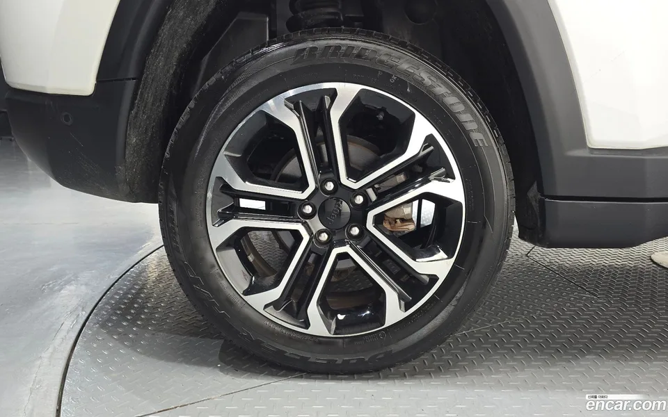 Jeep Compass 2.4 AWD 2022 — thumbnail 5
