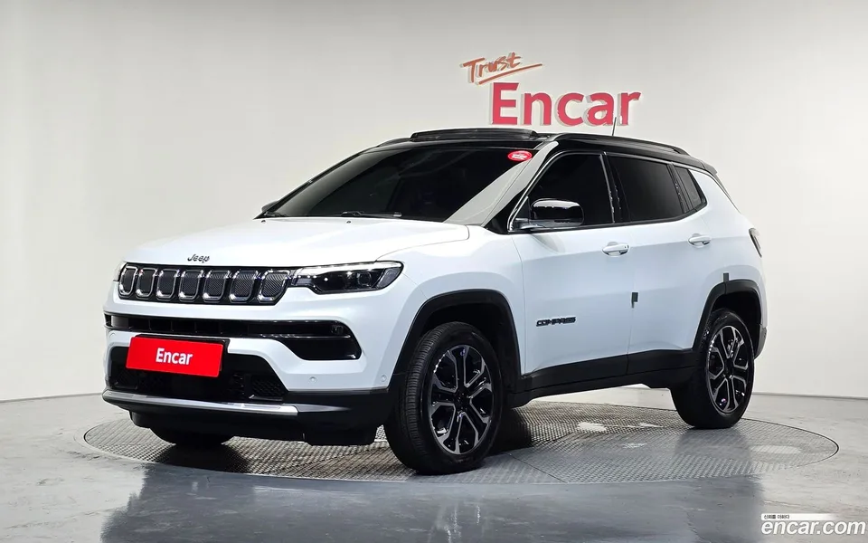 Jeep Compass 2.4 AWD 2022 — photo 1, buy with delivery to Moscow