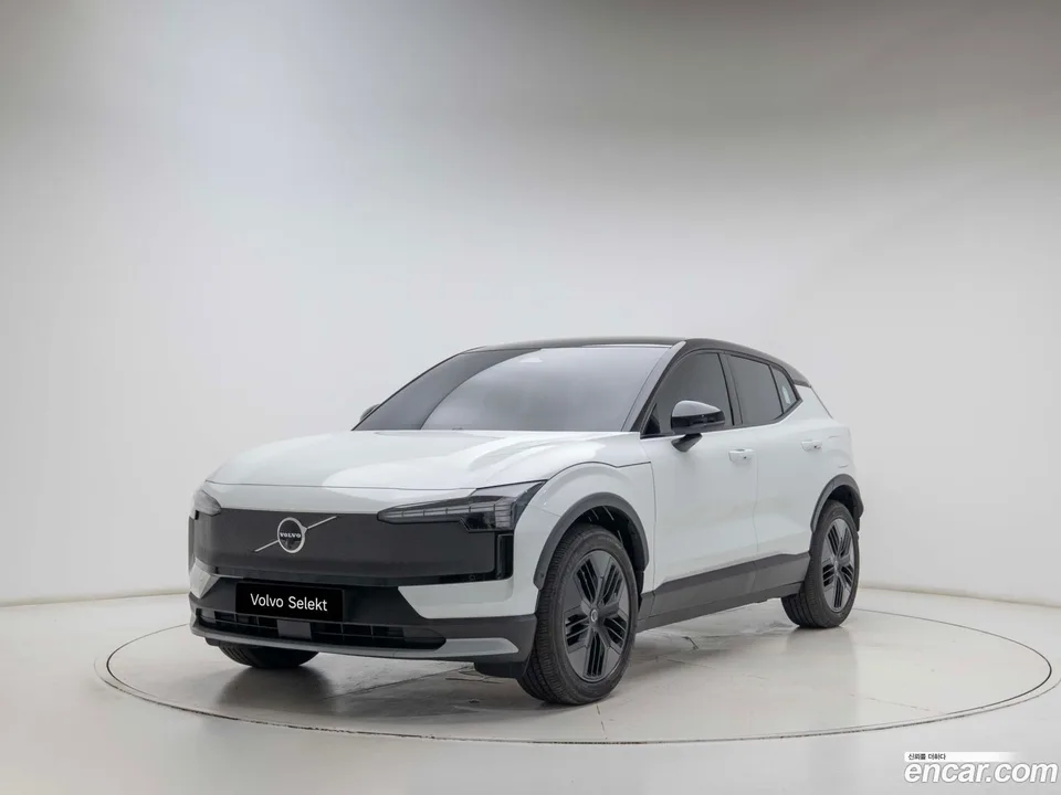 Volvo EX30 Cross Country 2025 — photo 1, buy with delivery to Moscow