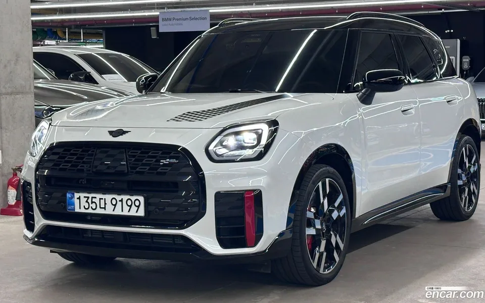 MINI Cooper S Countryman ALL4 JCW 2025 — photo 1, buy with delivery to Moscow