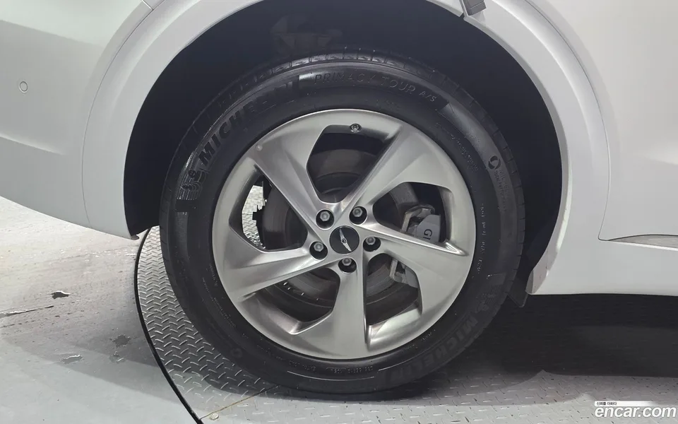 Genesis GV70 2.5T AWD 2025 — thumbnail 5
