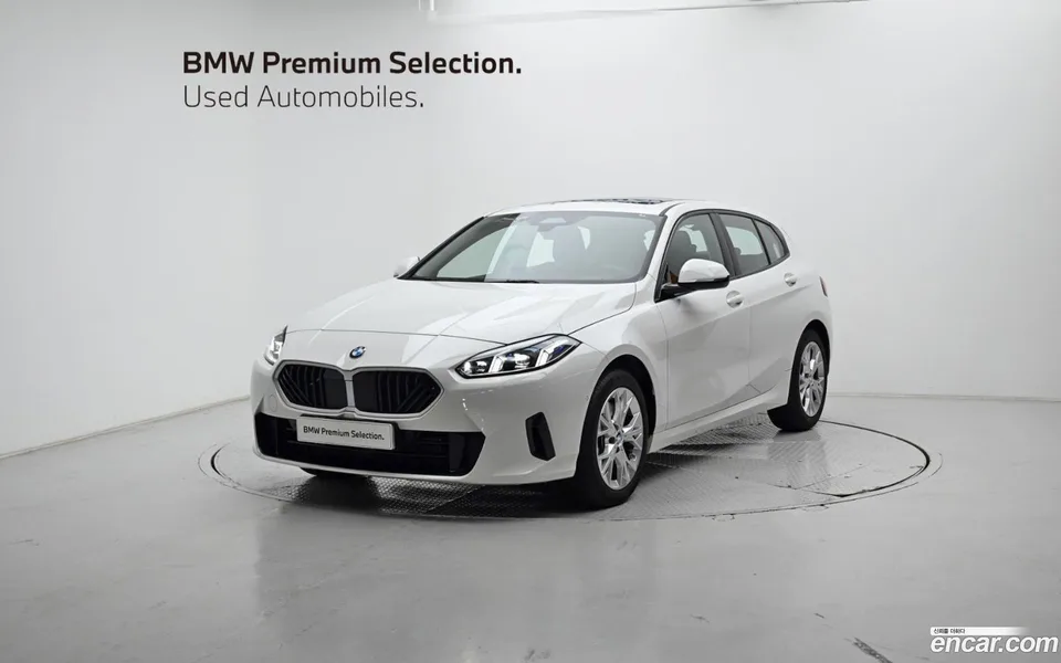 BMW 1 Series 120 2025 — photo 1, buy with delivery to Moscow