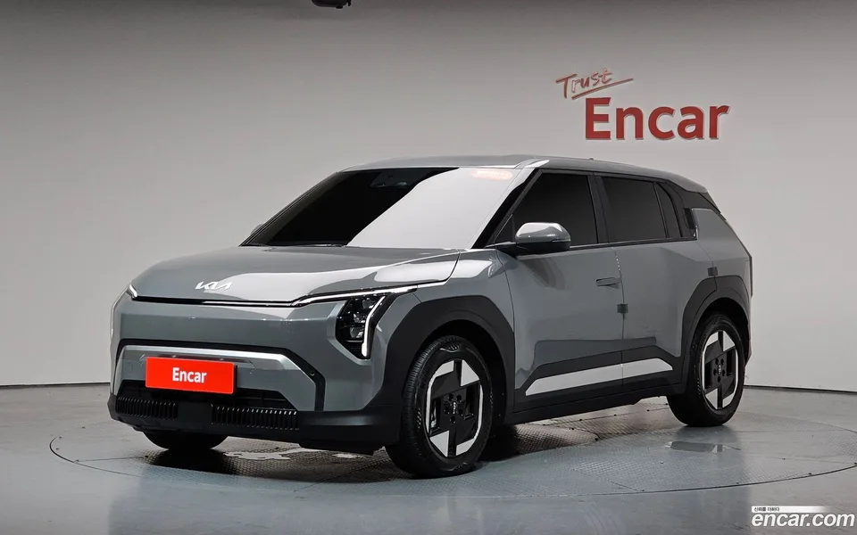 Kia EV3 2WD 2025 — photo 1, buy with delivery to Moscow