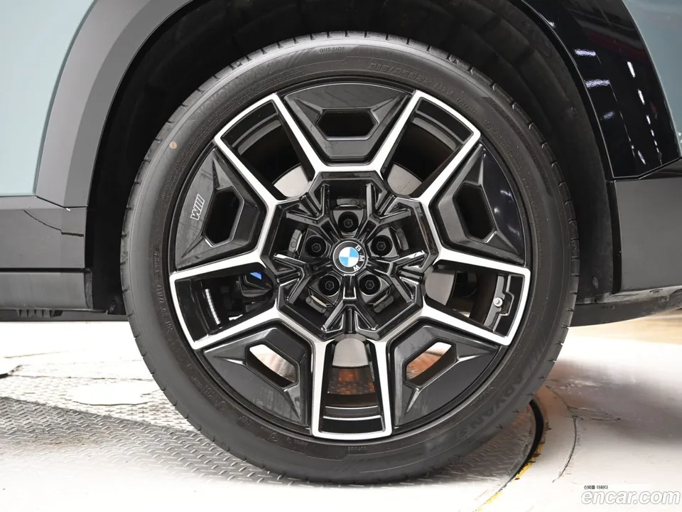 BMW XM 4.4 2025 — thumbnail 5