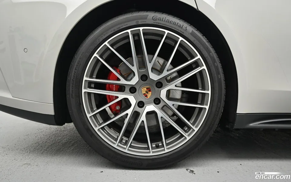 Porsche Panamera (976) 4.0 GTS 2025 — миниатюра 5