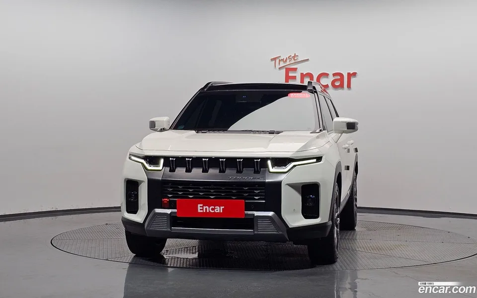 KG Mobility Torres 1.5 2WD 2023 — thumbnail 3