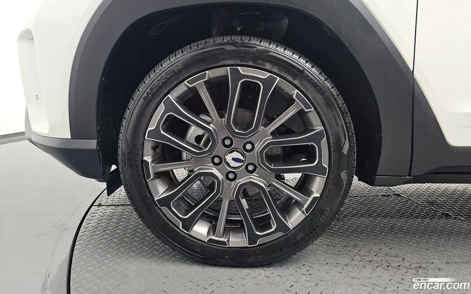 KG Mobility Torres 1.5 2WD 2023 — thumbnail 5