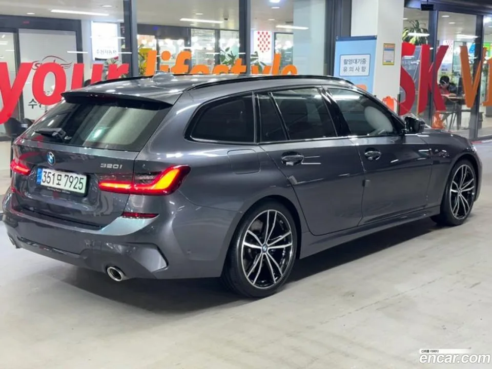 BMW 3 Series 320i M 2022 — миниатюра 4
