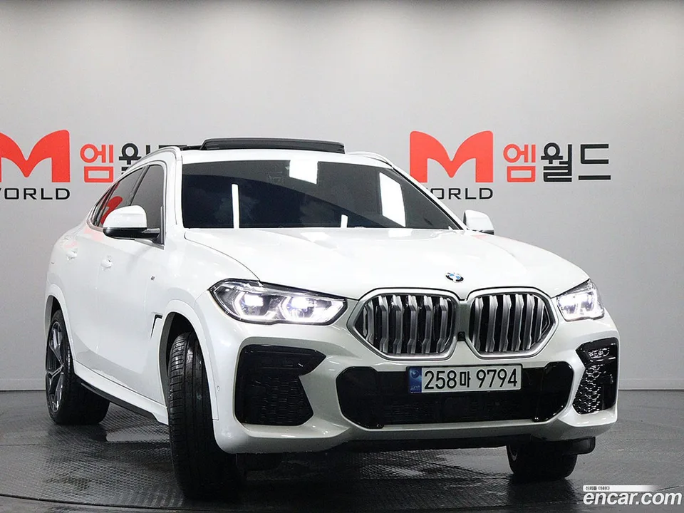 BMW X6 xDrive40i M 2023 — thumbnail 3