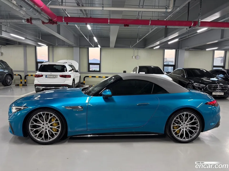 Mercedes-Benz SL-Class AMG SL63 4MATIC+ 2023 — thumbnail 3