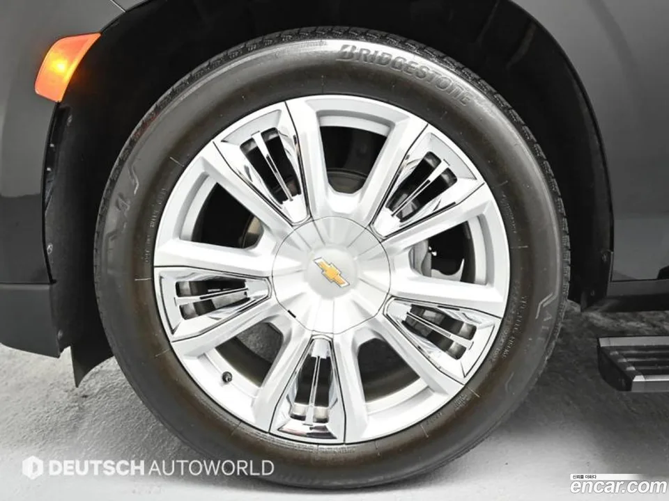 Chevrolet Tahoe 6.2 4WD 2022 — thumbnail 2
