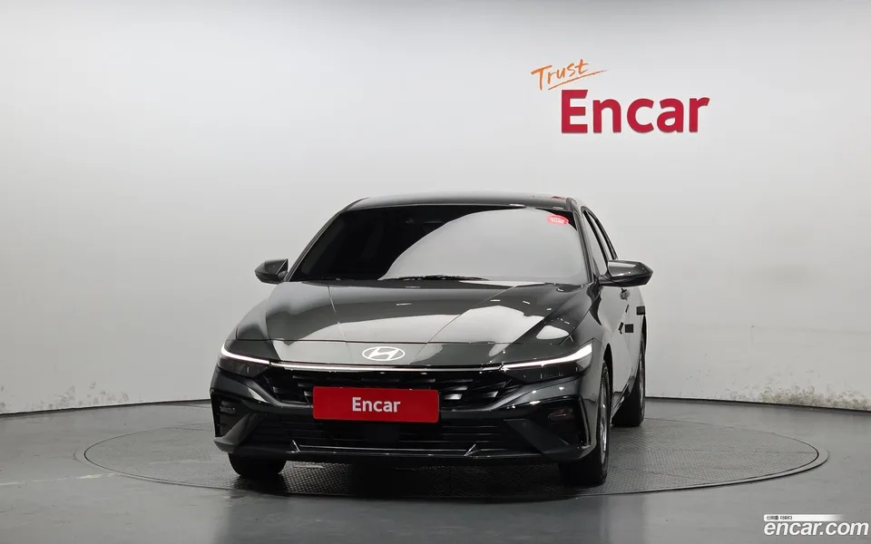 Hyundai Avante CN7 1.6 2025 — thumbnail 3