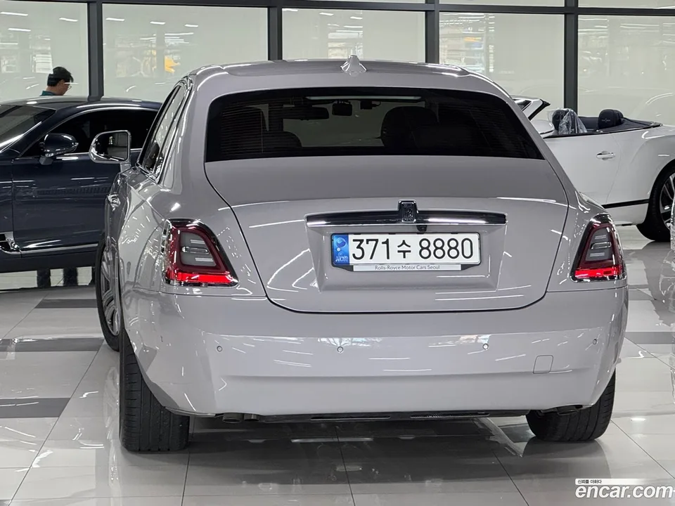 Rolls-Royce Ghost 6.7 V12 2022 — thumbnail 3