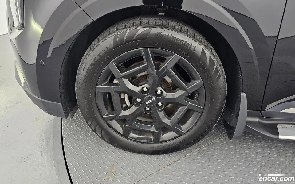 Kia Carnival 7 2024 — thumbnail 2