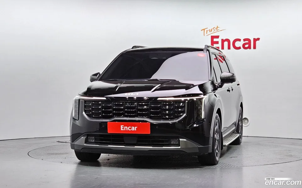 Kia Carnival 7 2024 — thumbnail 3