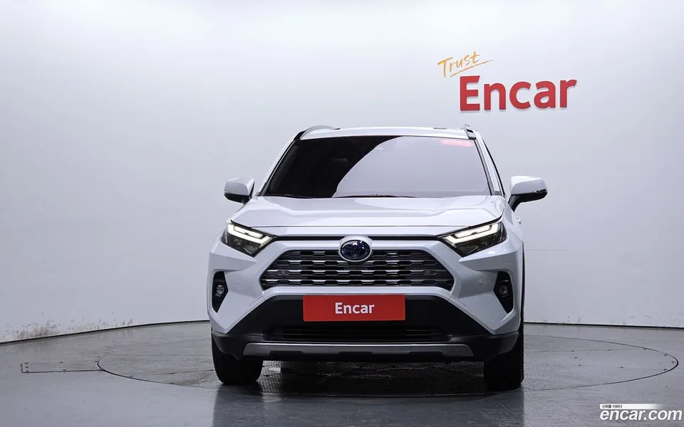 Toyota RAV4 2.5 4WD LTD 2024 — thumbnail 3