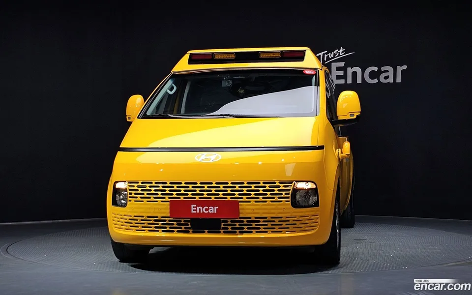 Hyundai Staria L3.5 2024 — thumbnail 3